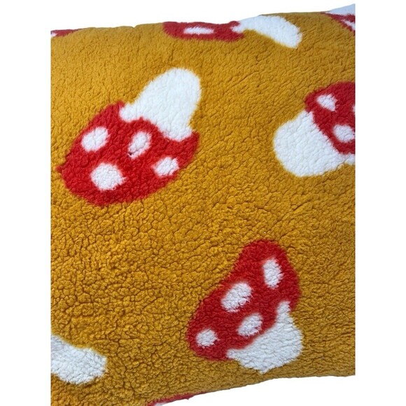 Urban Outfitters Mushroom Amped Sherpa Fleece Overstuffed Throw Pillow Soft NEW - Picture 4 of 10